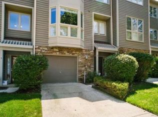 7 Chasemount Ct, Baltimore, MD 21209