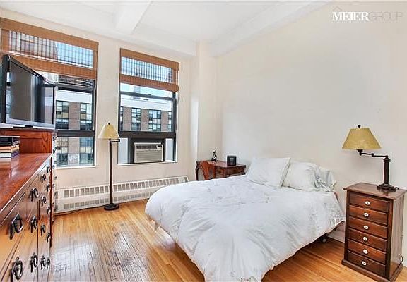4th image of 148 W 23rd St APT 8J