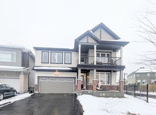 284 Ponderosa St, Ottawa, ON K2V0N4