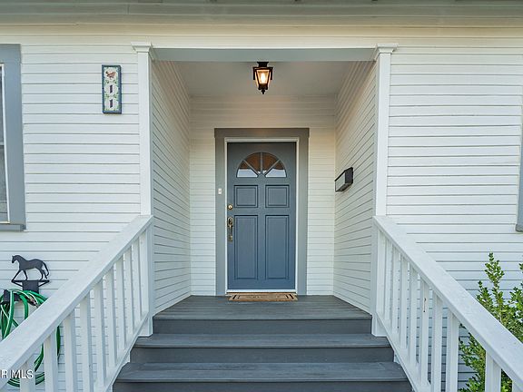4th image of 11 Palm Ct