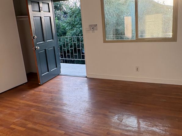 931 Morada Pl APT 2