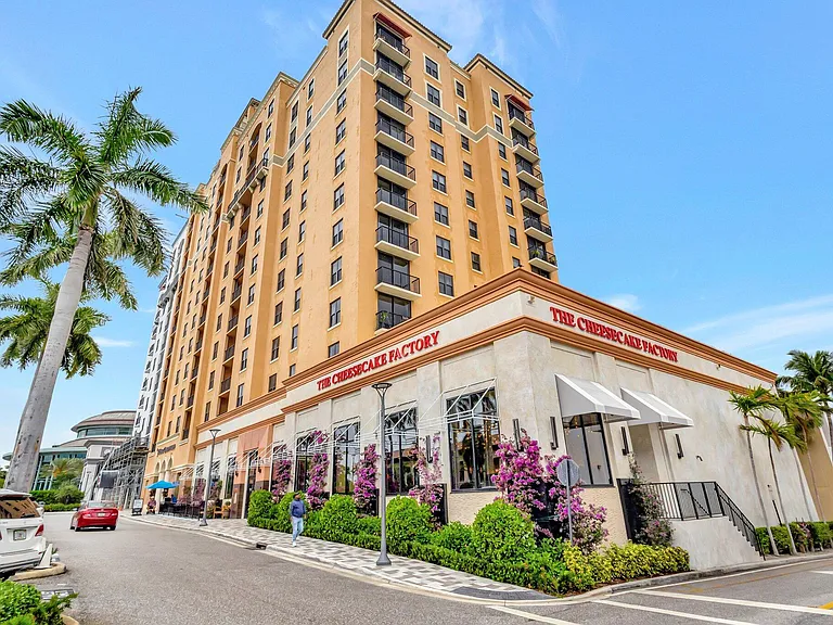 651 Okeechobee Blvd #1008 — Photo 2