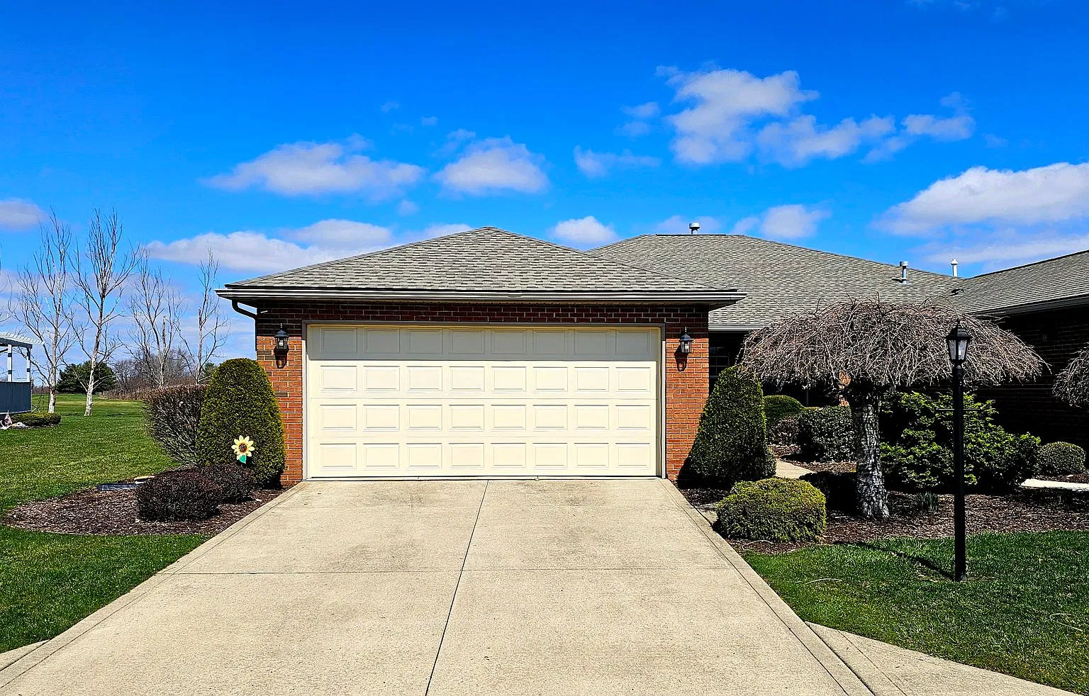 Spacious 3 Bedroom Condo Available in Ontario, Ohio — Photo 1