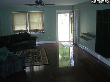 4th image of 457 Forest Ave
