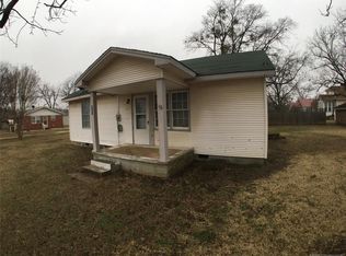 103 S Choctaw St, Caddo, OK 74729