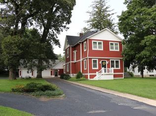456 E Lincoln Ave, Hinckley, IL 60520