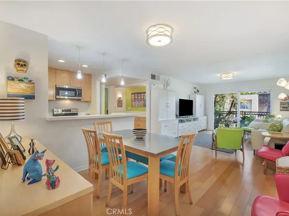 5257 Radford Ave Unit 209, Valley Village, CA 91607