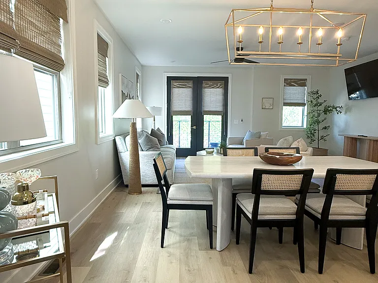 211 Poplar St #211 — Photo 9