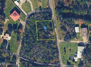 11093 Stewart Dr, Bay Saint Louis, MS 39520