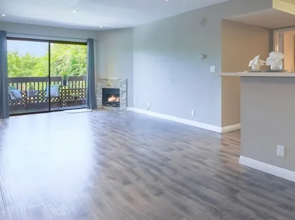 22100 Burbank Blvd Unit 333D, Woodland Hills, CA 91367