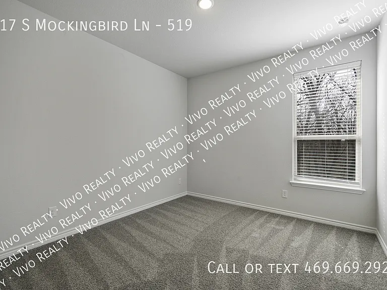 517 S Mockingbird Ln #519 — Photo 11