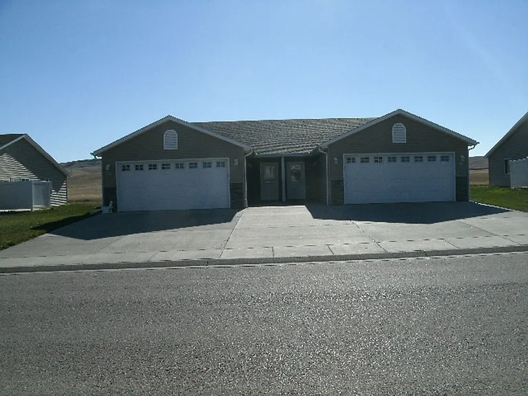 345 Edelweiss Ln — Photo 18