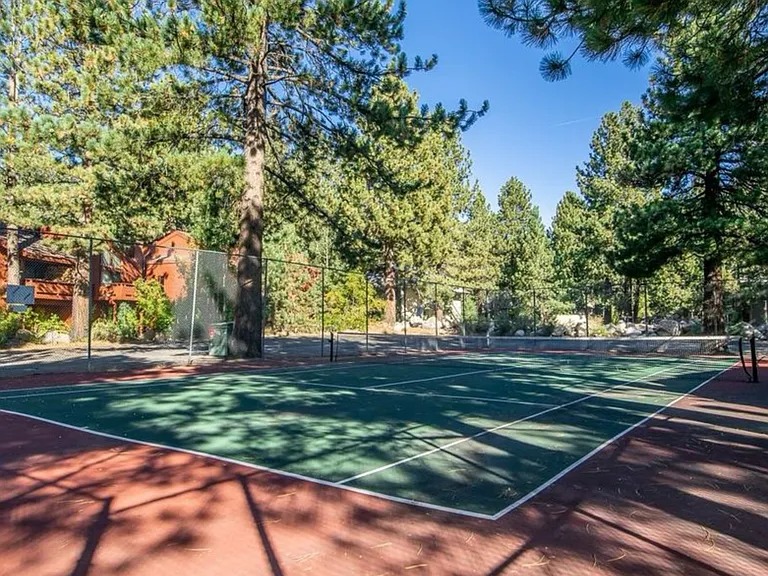 362 Old Mammoth Rd #33 — Photo 17
