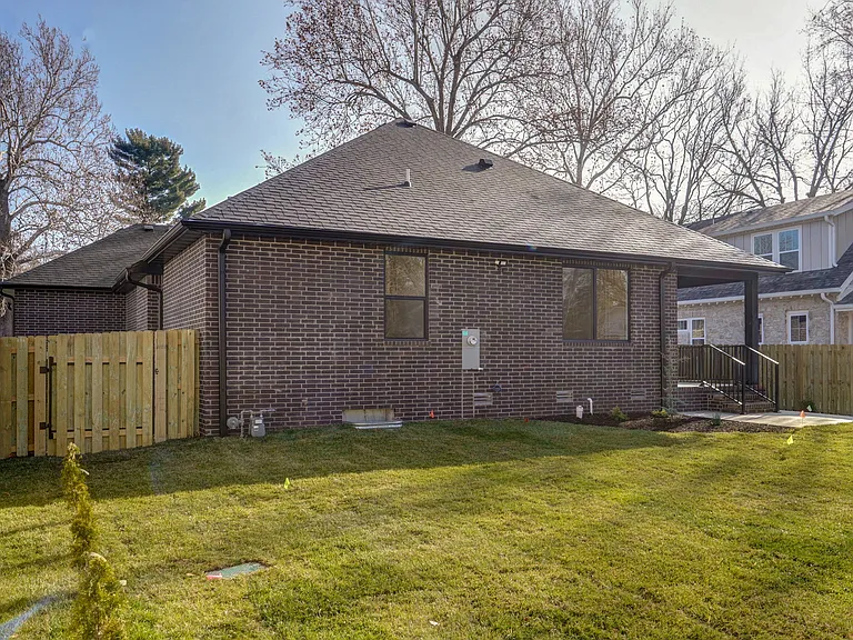 1111 S National Ave — Photo 6