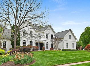 1706 Broadfield Ln, Vienna, VA 22182