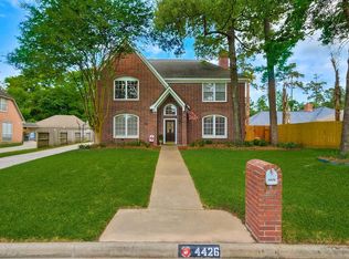 4426 Broadleaf St, Kingwood, TX 77345