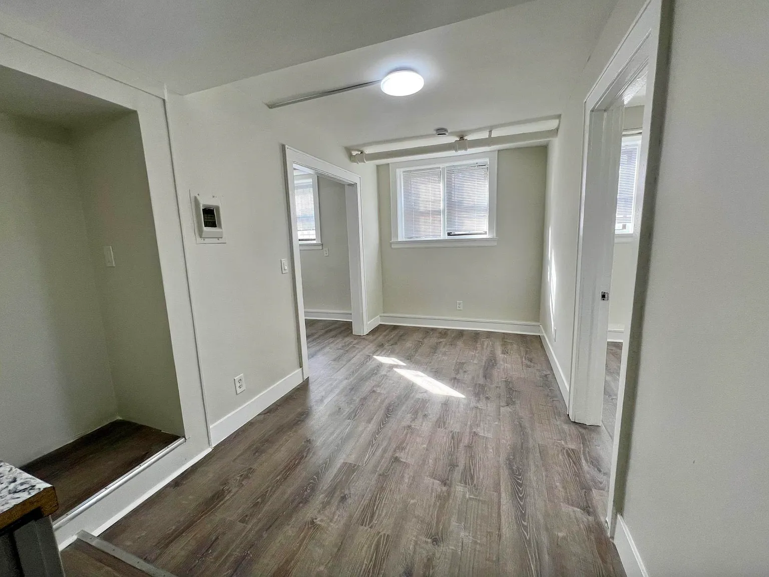 1 bed, 1.0 bath, 600 sqft, $1,150 — Photo 3