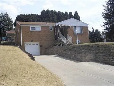 106 Hillcrest Dr photo 1