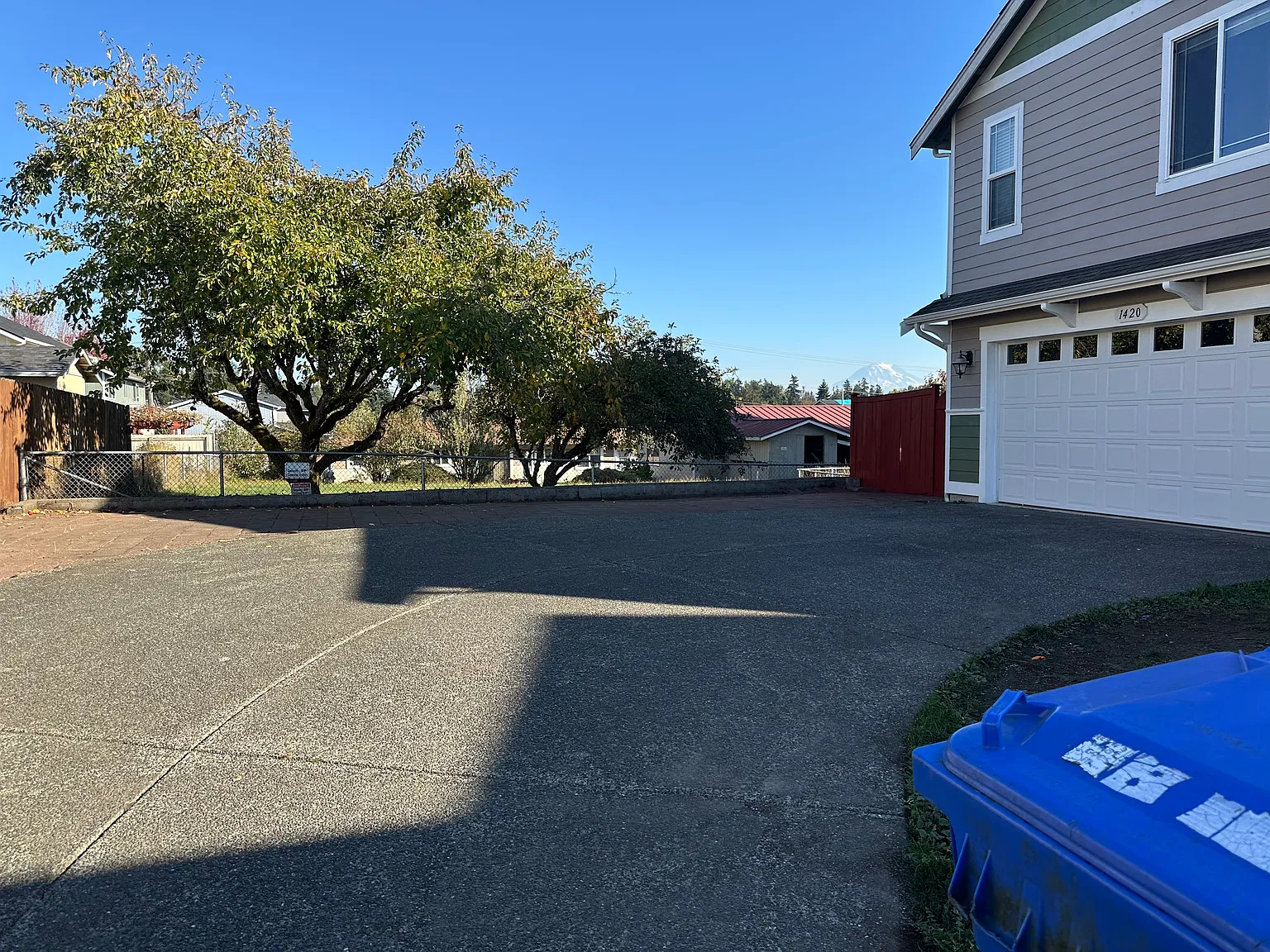 4 bed, 2.5 bath, 1950 sqft, $2,800 — Photo 3