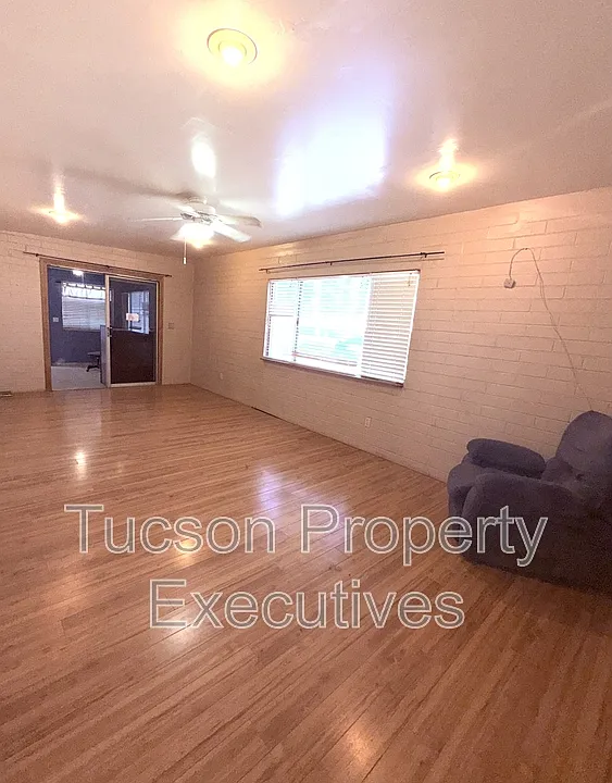 3314 E Benson Hwy #32