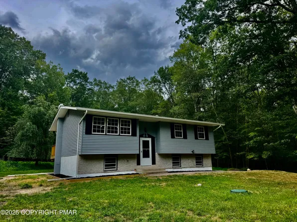 767 Snow Hill Rd, Cresco, PA 18326