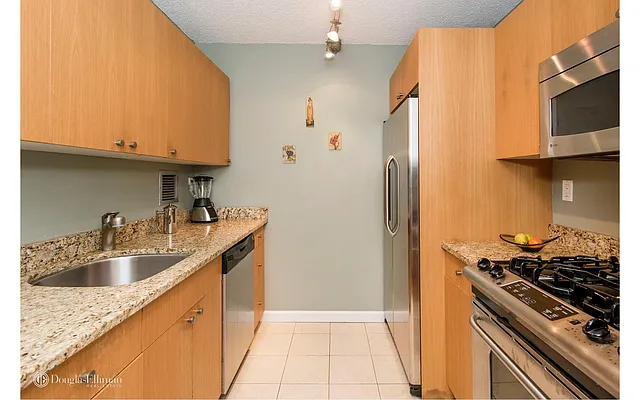 Sold by Douglas Elliman | media 12