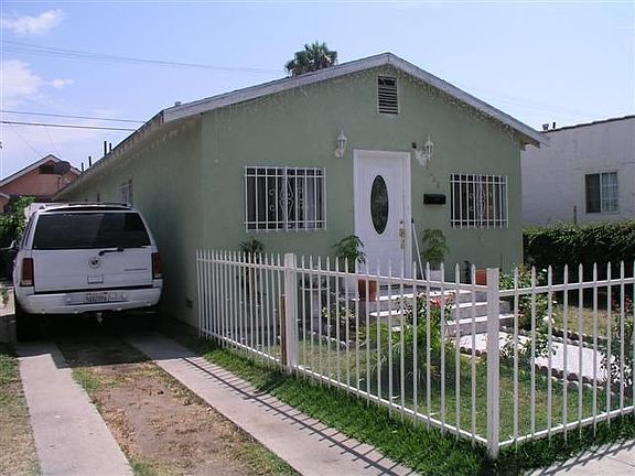 2nd image of 1028 W 65th St