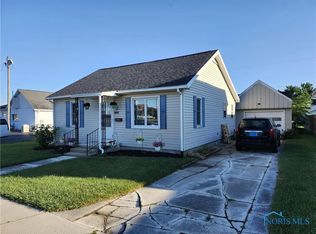 444 Beech St, Fostoria, OH 44830