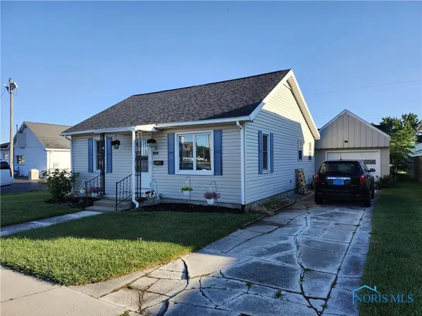 444 Beech St, Fostoria, OH 44830