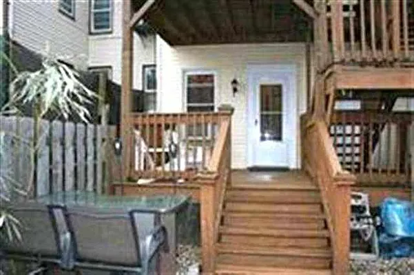 Sold by Boutique Realty | media 6