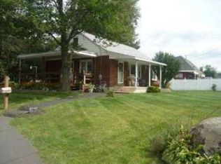 1 Corellis Dr, East Greenbush, NY 12144