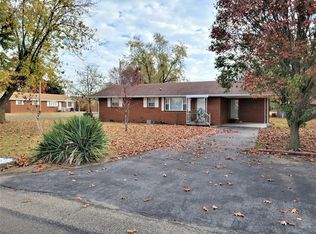 1112 Stokelan Dr, Malden, MO 63863