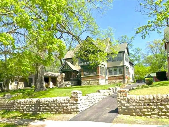 3723 Locust St, Kansas City, MO 64109