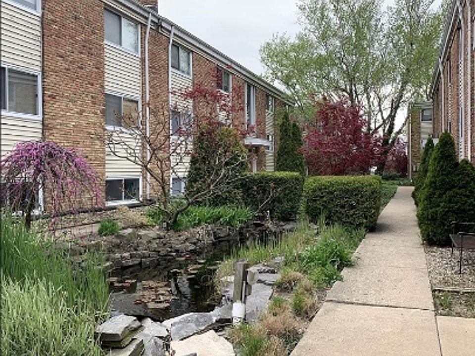 1st image of 1015 Francis Dr APT 1