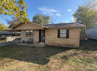 210 S Roosevelt St, Sallisaw, OK 74955