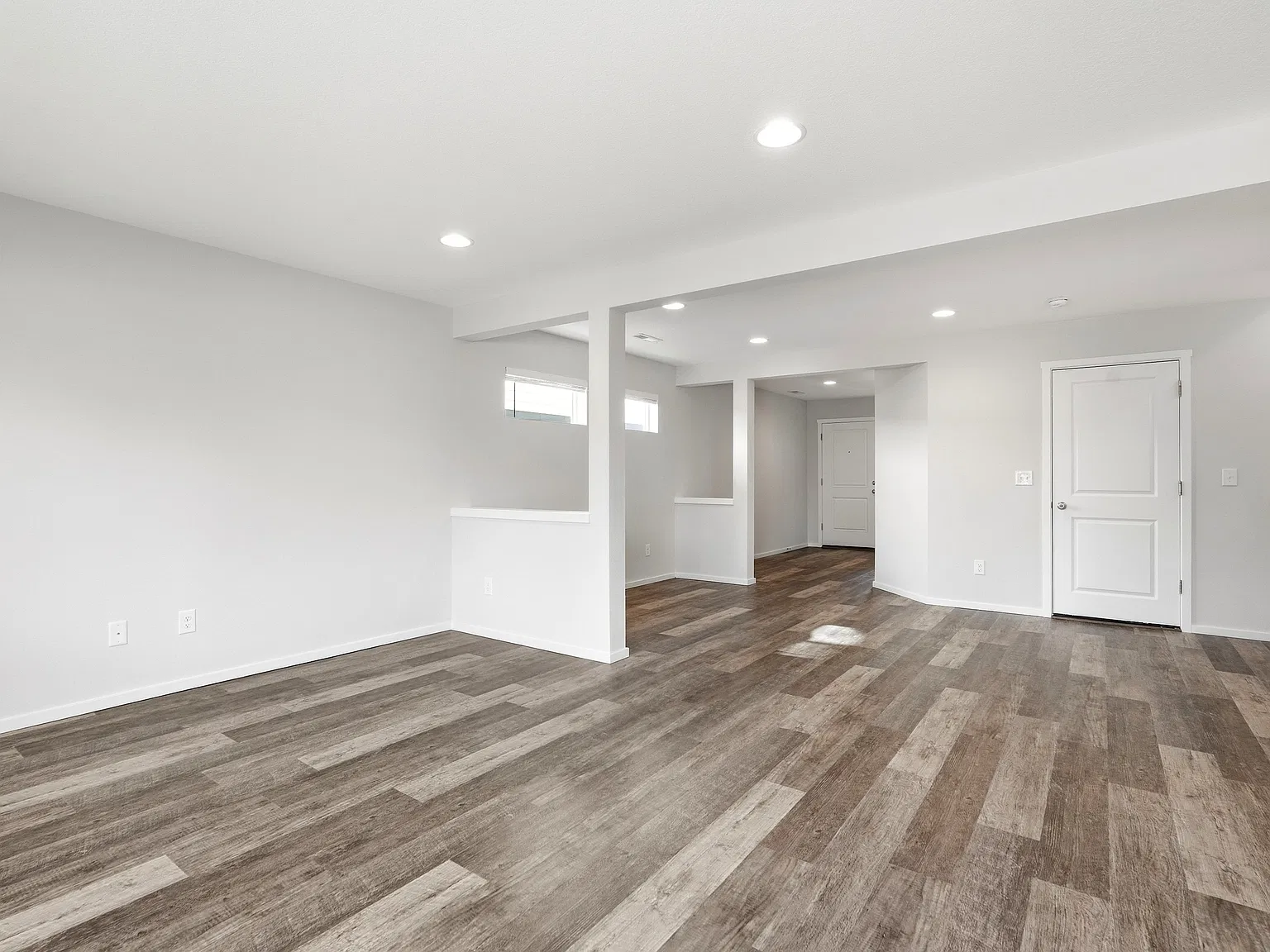 4 bed, 2.5 bath, 1992 sqft, $2,895 — Photo 4