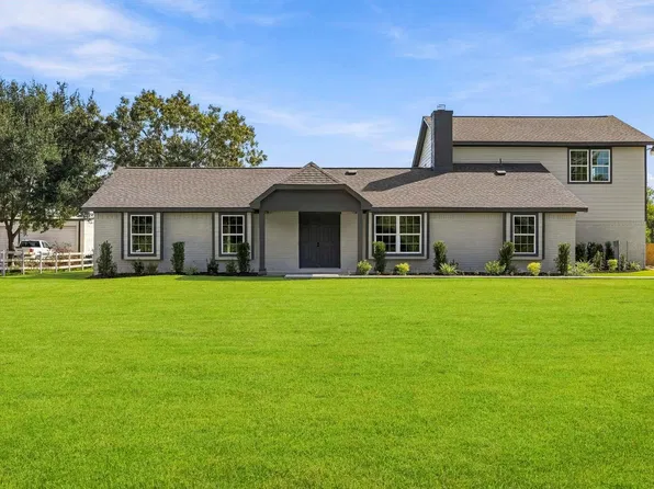 119 Avenue J, Dickinson, TX 77539
