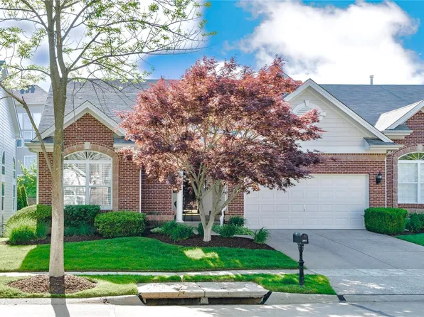 391 Shetland Valley Ct, Chesterfield, MO 63005
