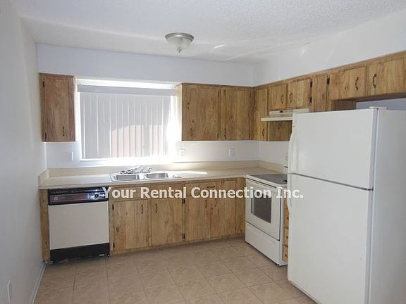2nd image of 906 Buttercup Dr