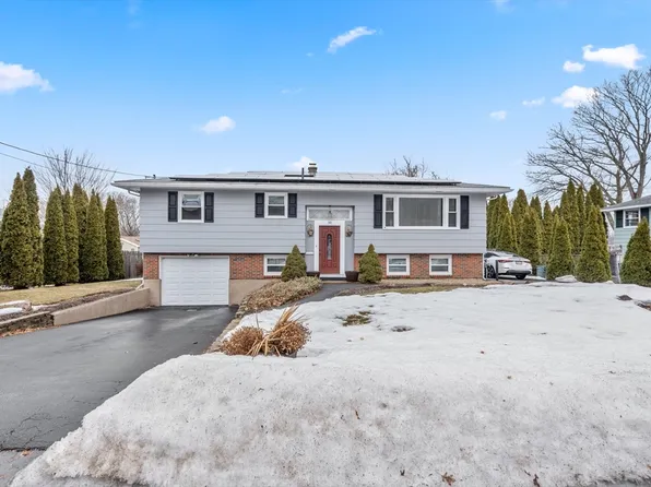 30 Hamlet St, Lawrence, MA 01843