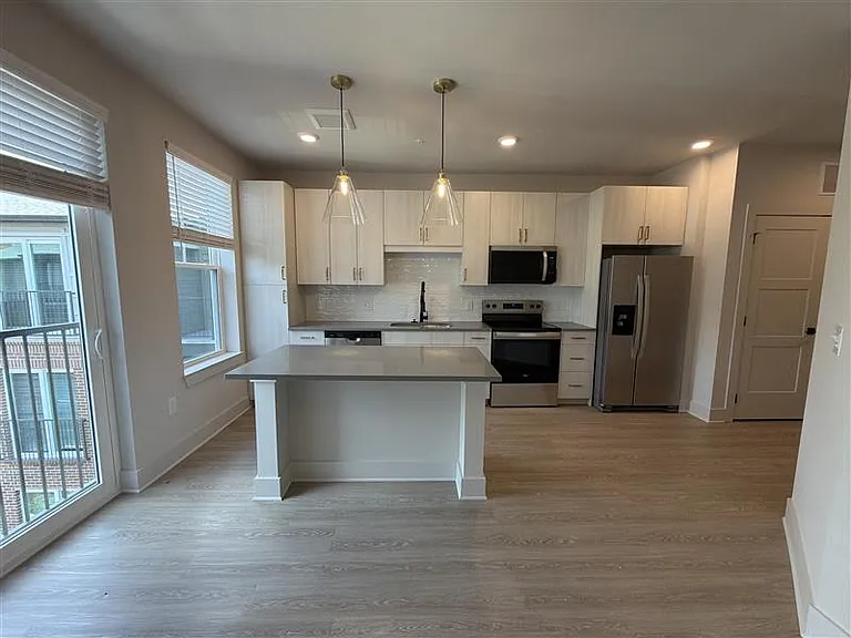 District on the Etowah Apartments — Photo 259