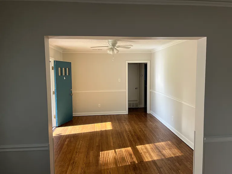 1079 Bonnie St — Photo 3