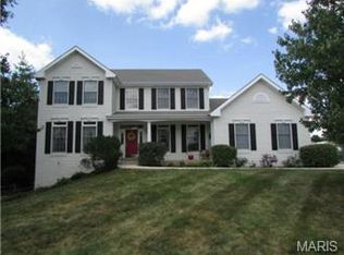 1137 Lockett Rd, Saint Louis, MO 63131