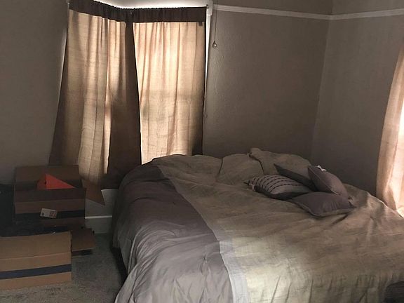 3rd image of 1428 E Duryea Ave #1