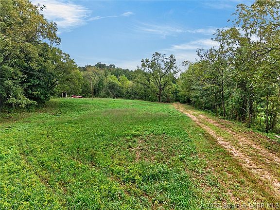 3rd image of Witt Rd