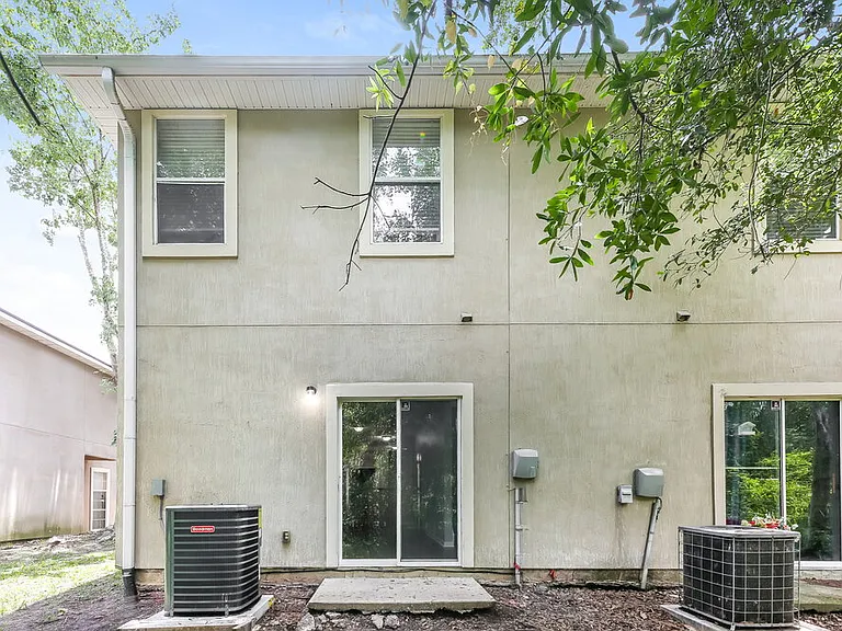 7911 Melvin Rd — Photo 17