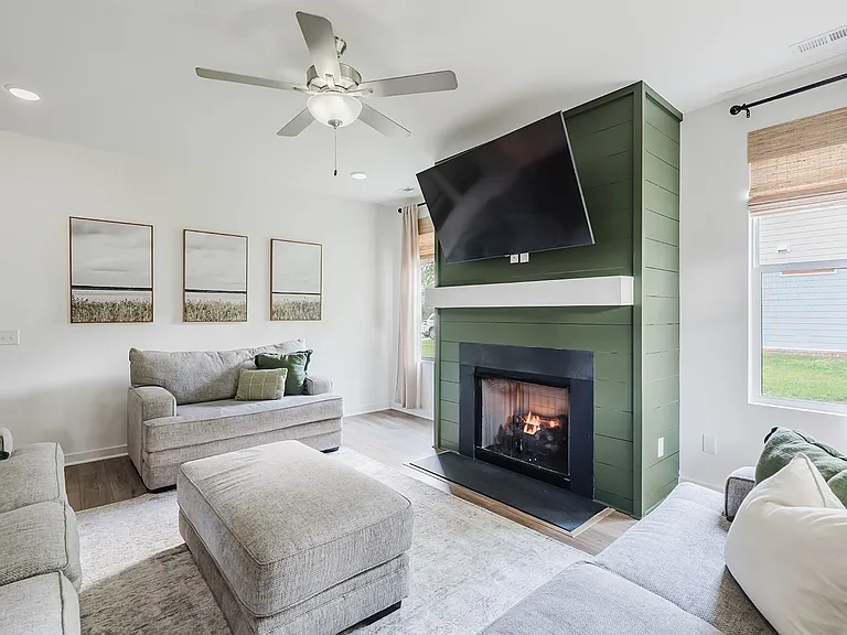 9016 Gant Dr — Photo 11
