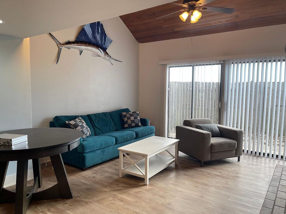 1st image of 14137 N Cabana St #3