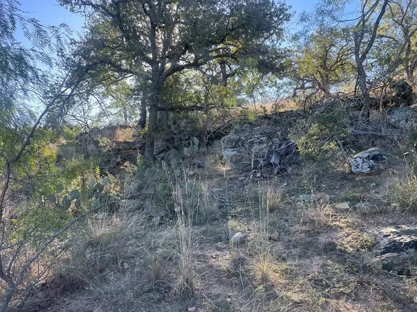 1 Little Willow Creek Rd, Mason, TX 76856