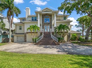 1540 Riverside Dr, Tarpon Springs, FL 34689